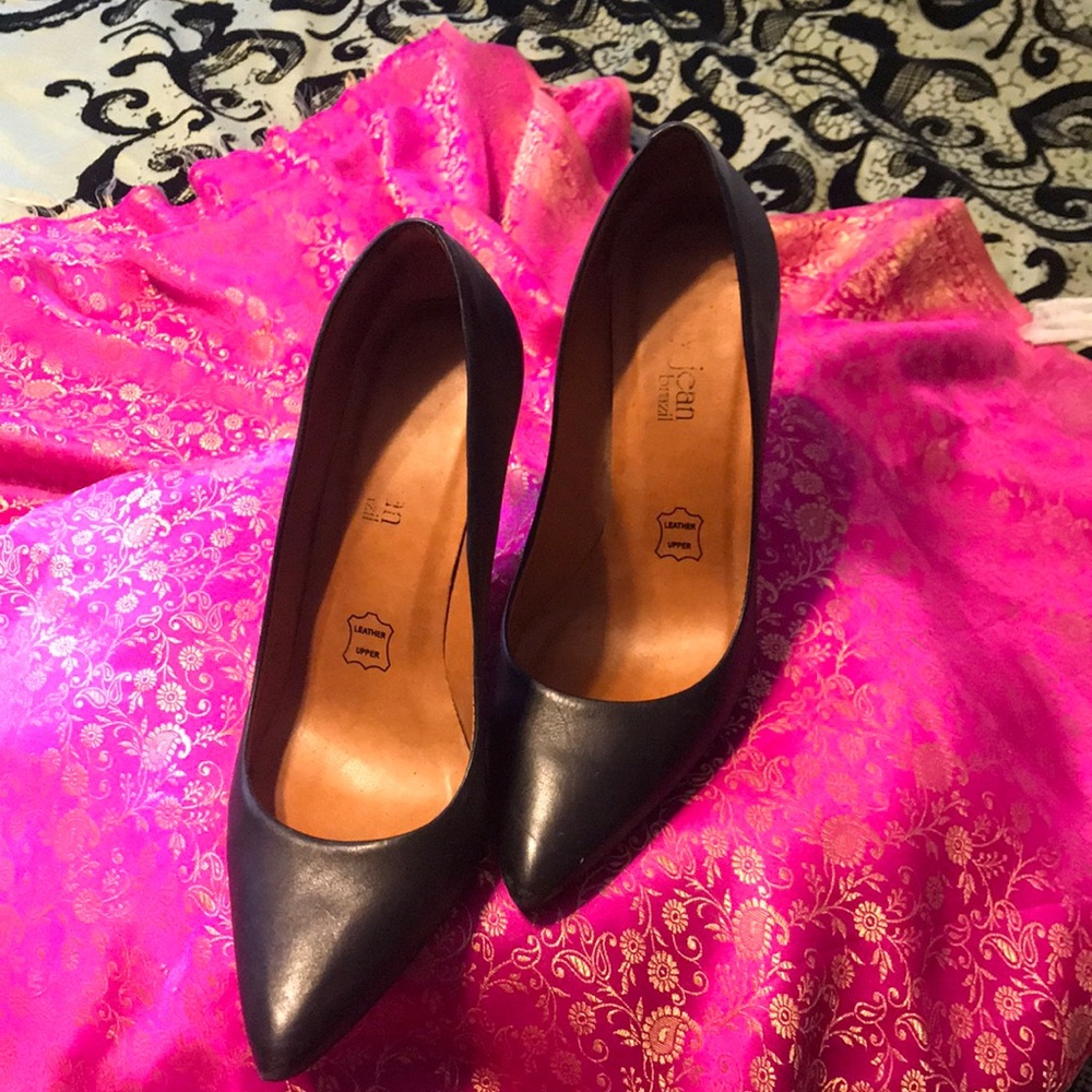 Heels - Picture 2 of 2